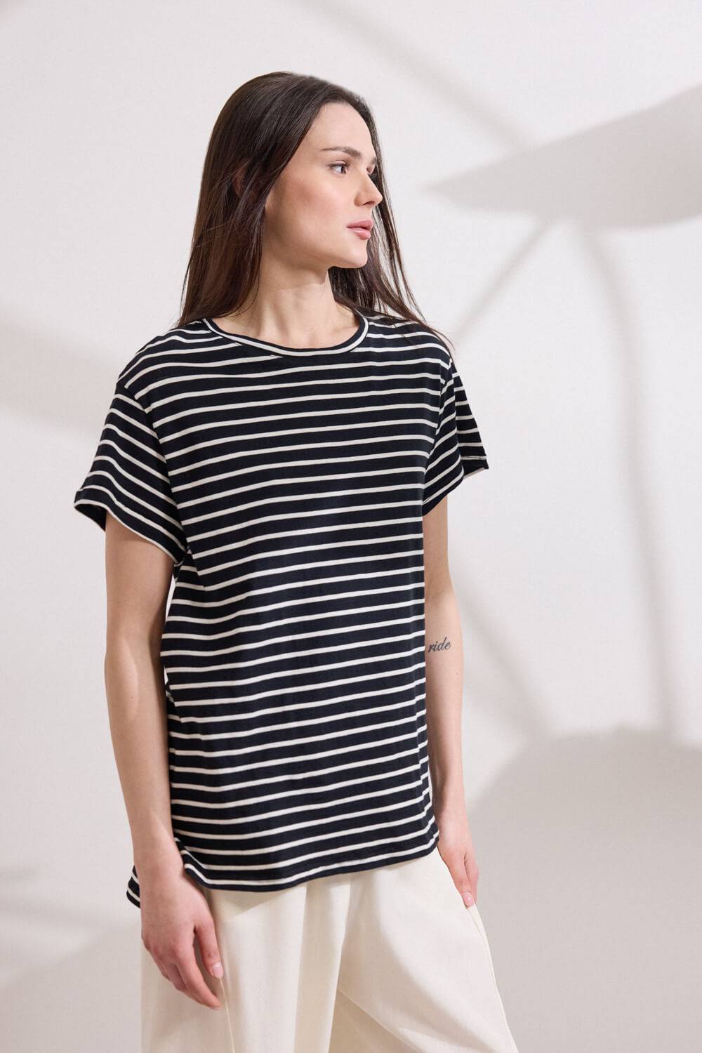 SS0726028 BLACK 2 1000x1500