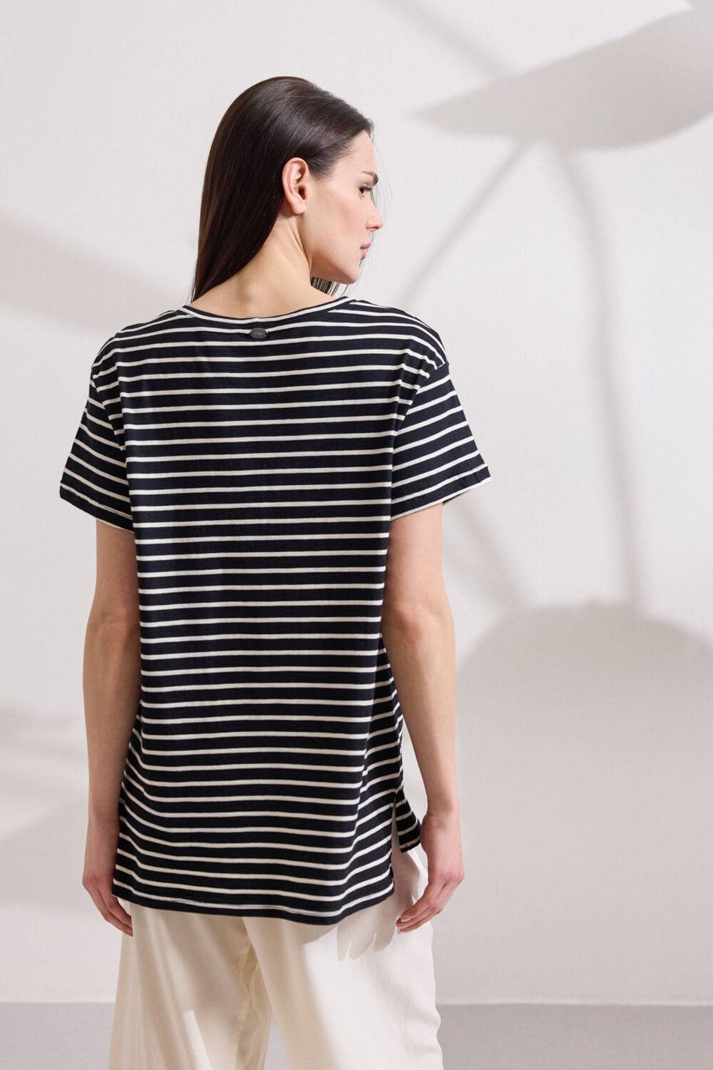 SS0726028 BLACK 3 1000x1500